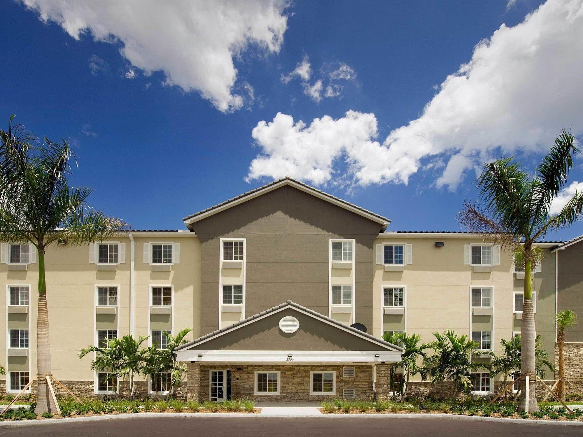 Extended Stay America Select Suites - Fort Lauderdale - Airport - West Екстер'єр фото